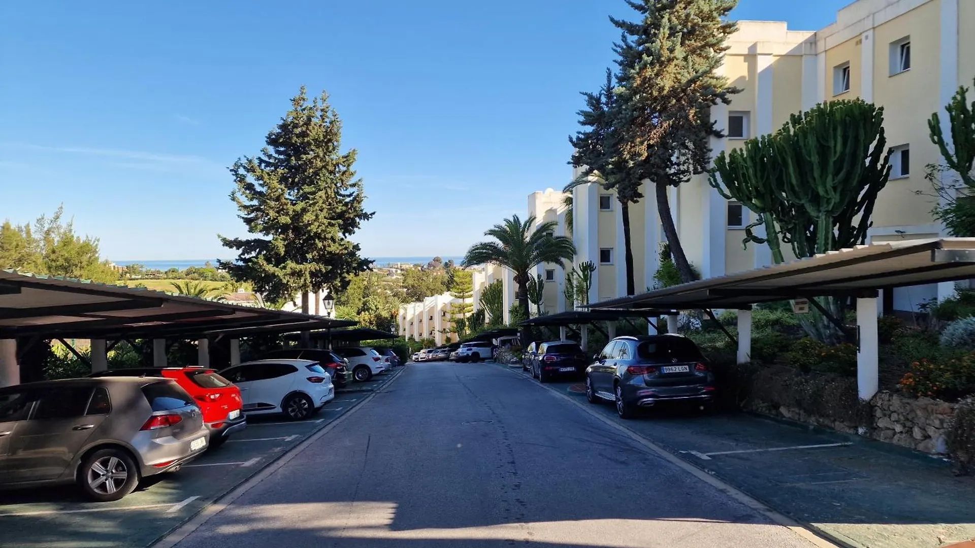 Marbella Golf Garden Apartments Benahavis